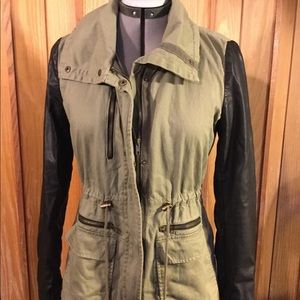 Khaki green cotton jacket with faux leather arms
